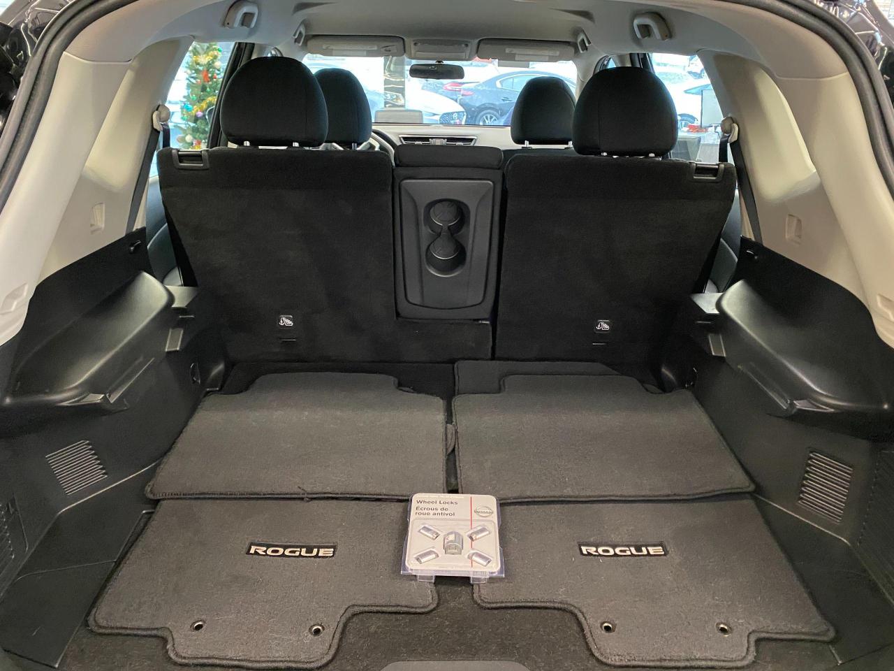 2018 Nissan Rogue S+Apple Play+Blind Spot+Camera+ACCIDENT FREE - Photo #26