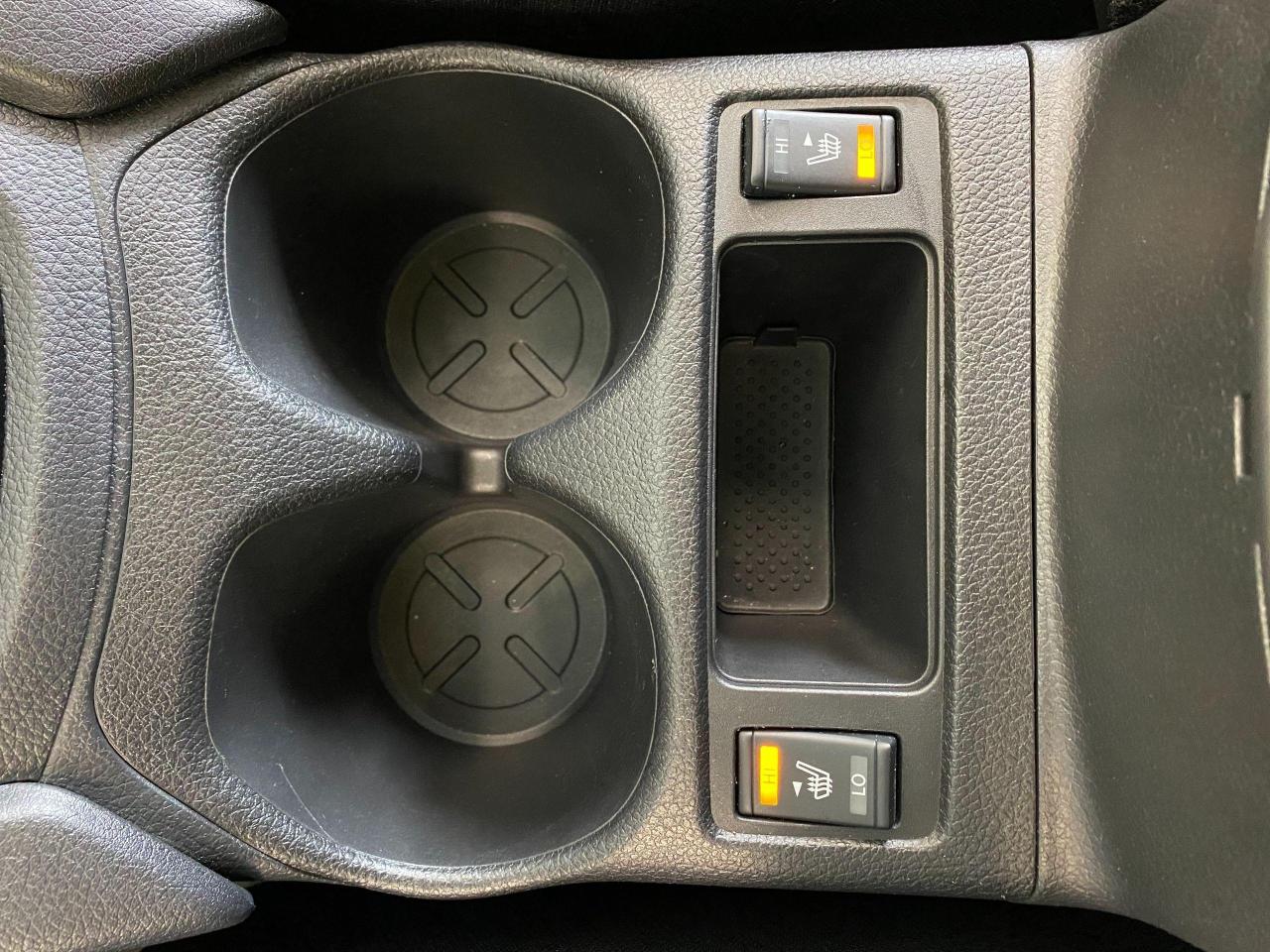 2018 Nissan Rogue S+Apple Play+Blind Spot+Camera+ACCIDENT FREE - Photo #36