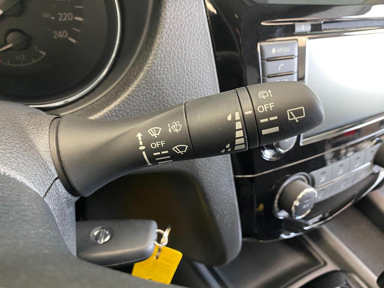 2018 Nissan Rogue S+Apple Play+Blind Spot+Camera+ACCIDENT FREE - Photo #54