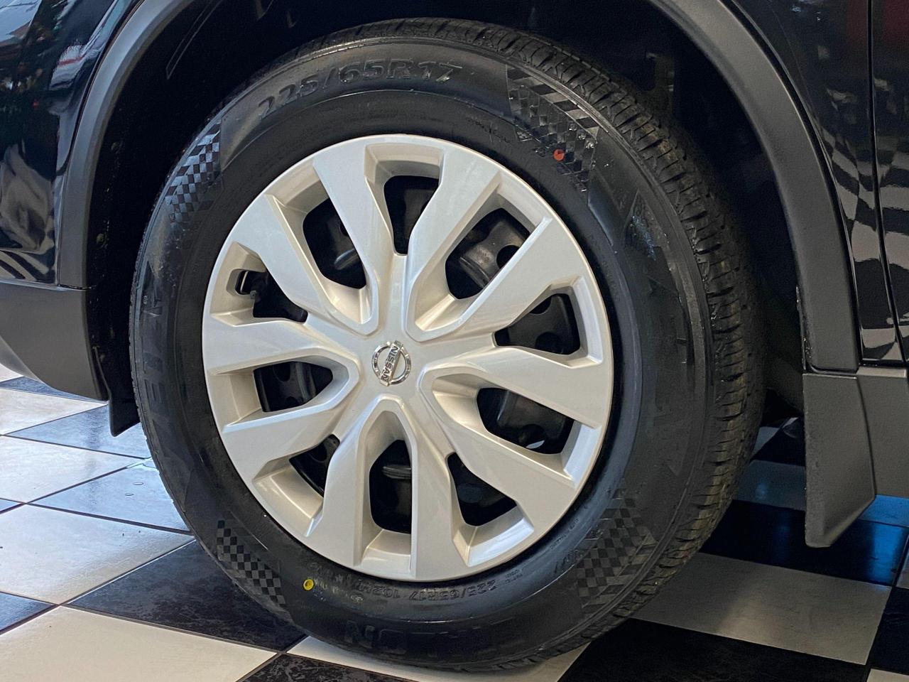2018 Nissan Rogue S+Apple Play+Blind Spot+Camera+ACCIDENT FREE - Photo #58