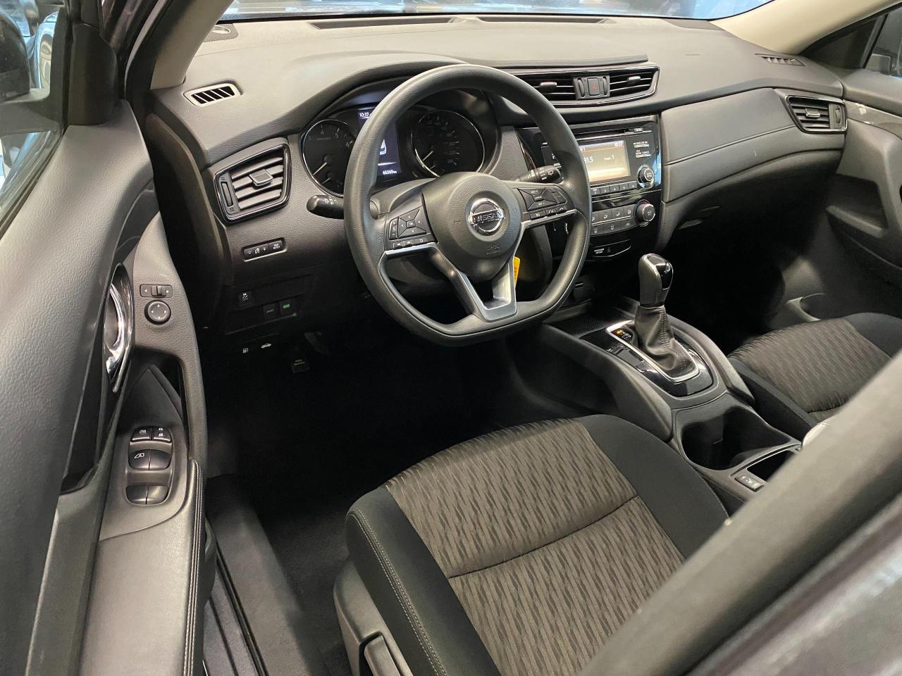 2017 Nissan Rogue S+Camera+Heated Seats+ACCIDENT FREE - Photo #17