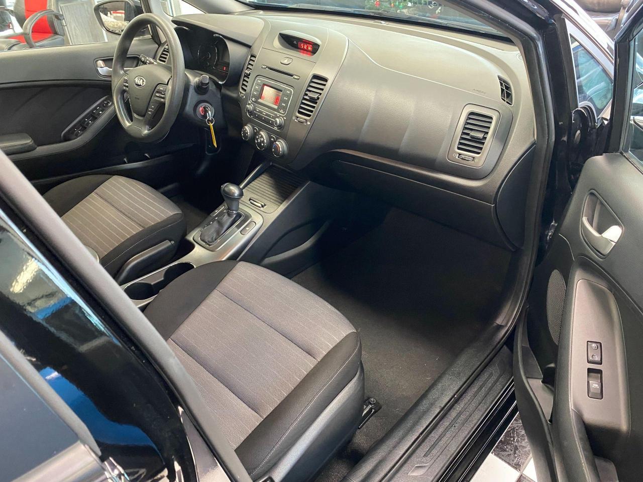 2016 Kia Forte LX+Sunroof+Heated Seats+Bluetooth+ACCIDENT FREE - Photo #20