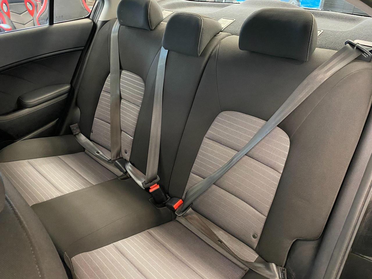 2016 Kia Forte LX+Sunroof+Heated Seats+Bluetooth+ACCIDENT FREE - Photo #24