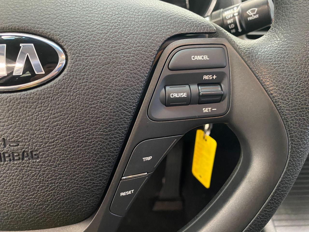 2016 Kia Forte LX+Sunroof+Heated Seats+Bluetooth+ACCIDENT FREE Photo99