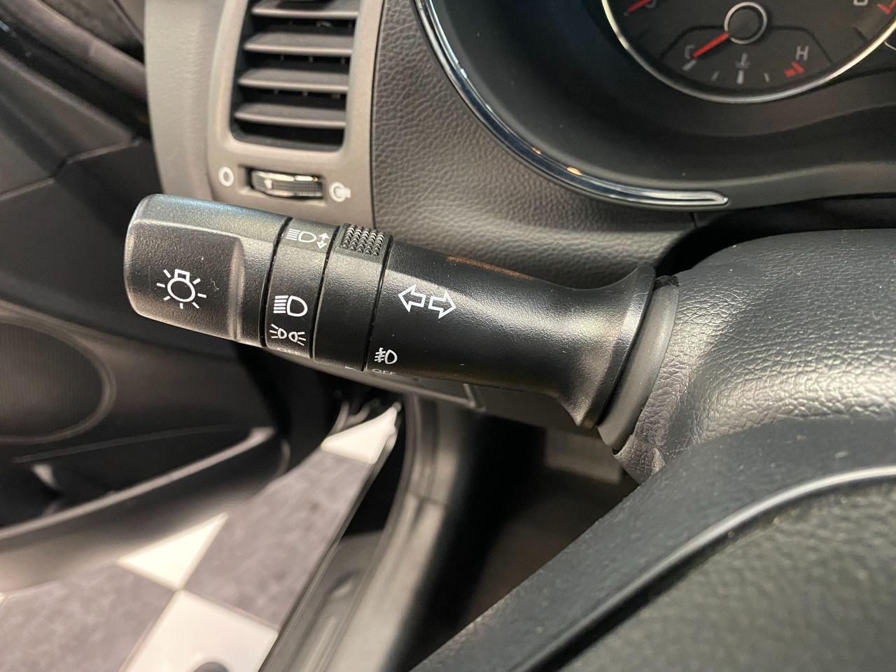 2016 Kia Forte LX+Sunroof+Heated Seats+Bluetooth+ACCIDENT FREE Photo117