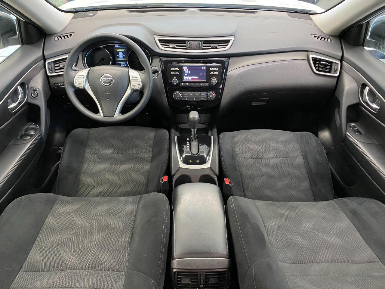 2016 Nissan Rogue SV+Push Start+Camera+Heated Seats+ACCIDENT FREE - Photo #8
