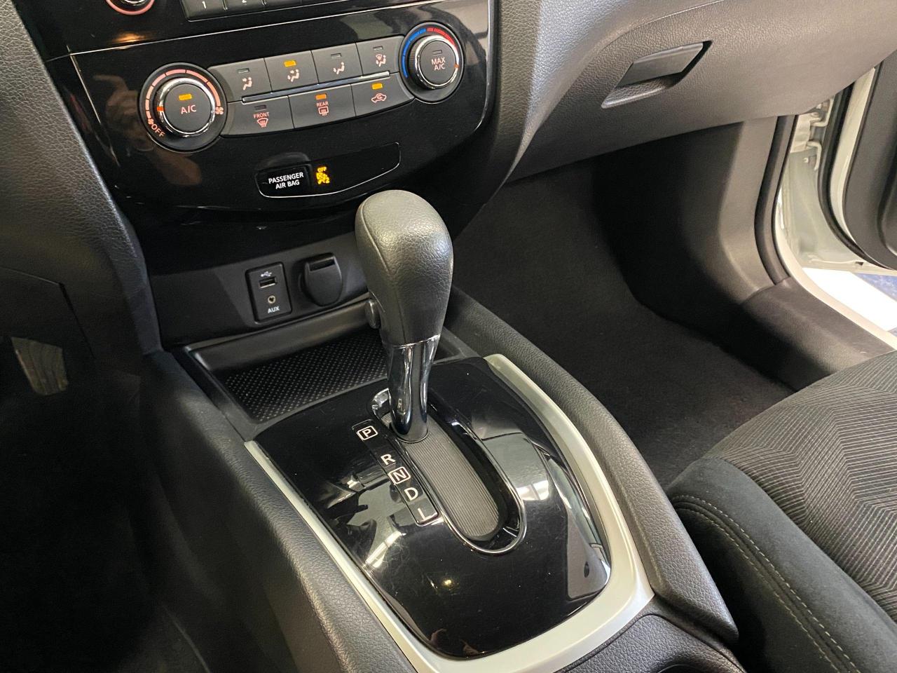 2016 Nissan Rogue SV+Push Start+Camera+Heated Seats+ACCIDENT FREE - Photo #34