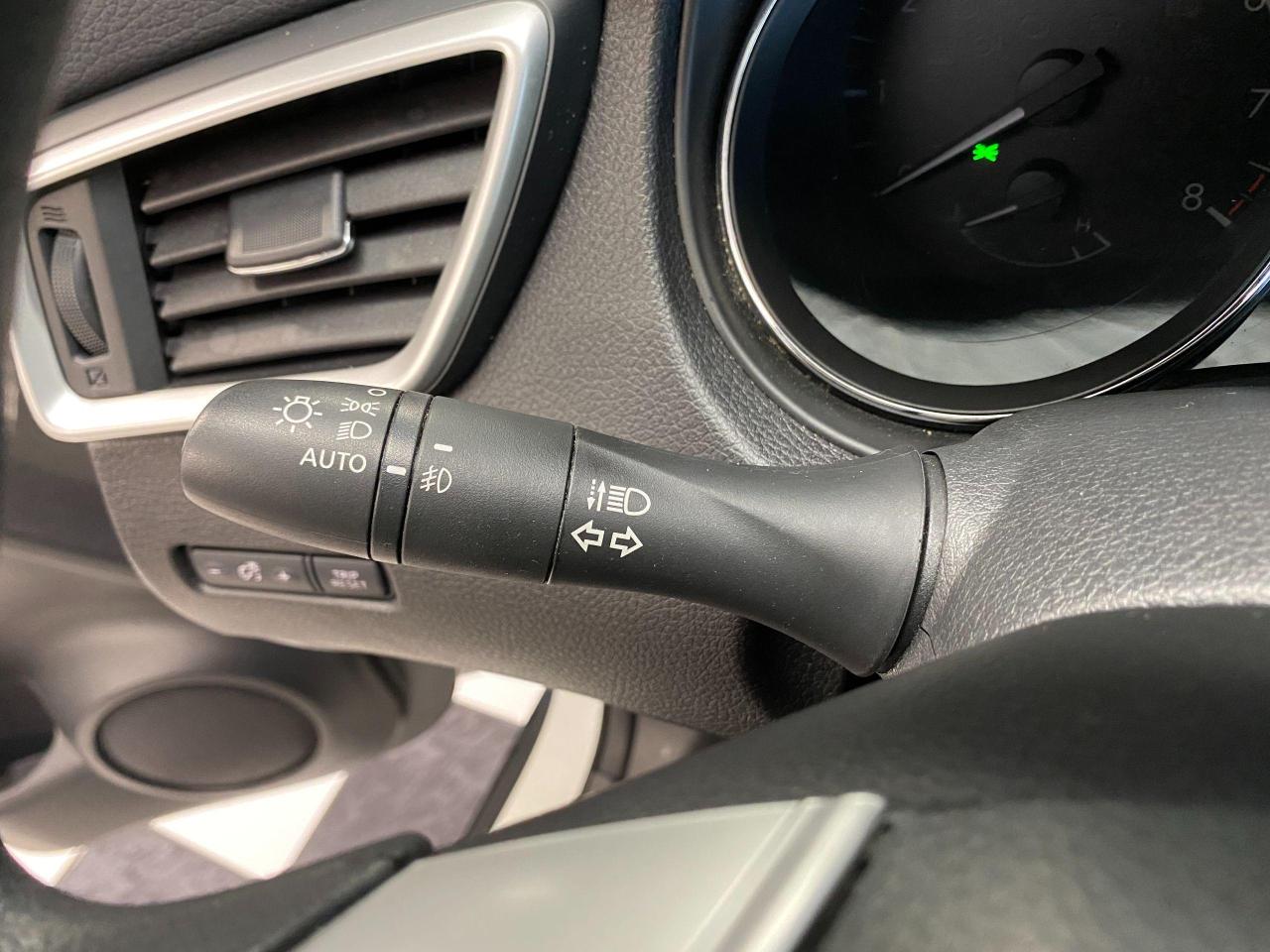 2016 Nissan Rogue SV+Push Start+Camera+Heated Seats+ACCIDENT FREE - Photo #52