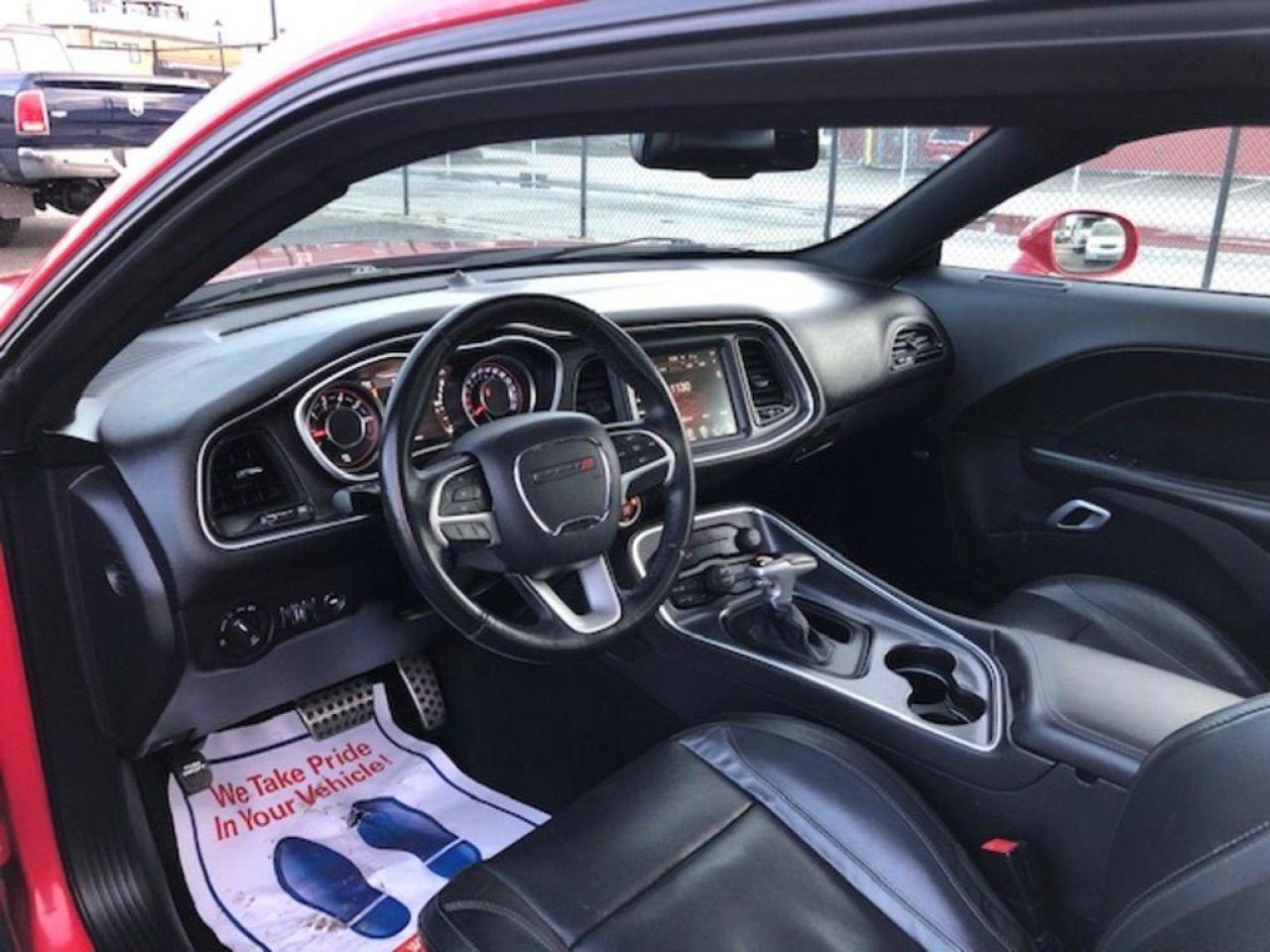 2015 Dodge Challenger SXT Plus - Photo #3