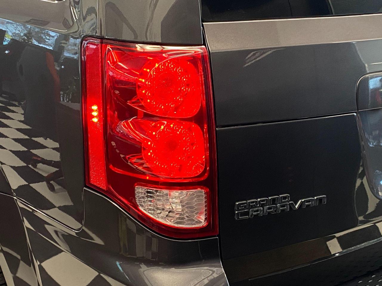 2015 Dodge Grand Caravan SXT+DVD+Camera+New Tires+Brakes+ACCIDENT FREE - Photo #65