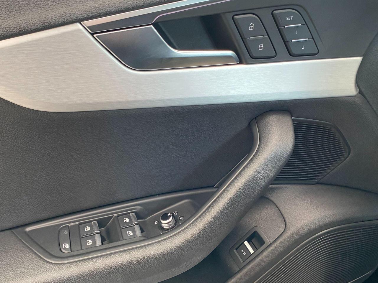 2017 Audi A4 Technik S-Line Quattro+360 Camera+ACCIDENT FREE - Photo #45