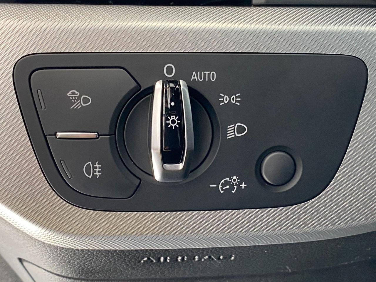 2017 Audi A4 Progressiv AWD+Camera+GPS+ApplePlay+ACCIDENT FREE - Photo #56