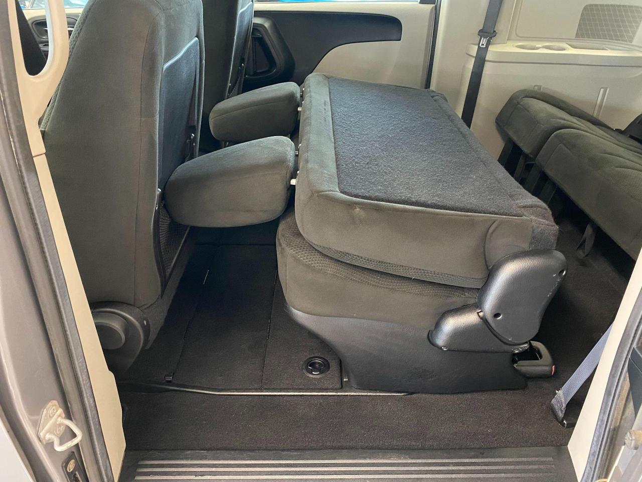 2015 Dodge Grand Caravan Canada Value Package+A/C+STOW & GO+ACCIDENT FREE - Photo #22