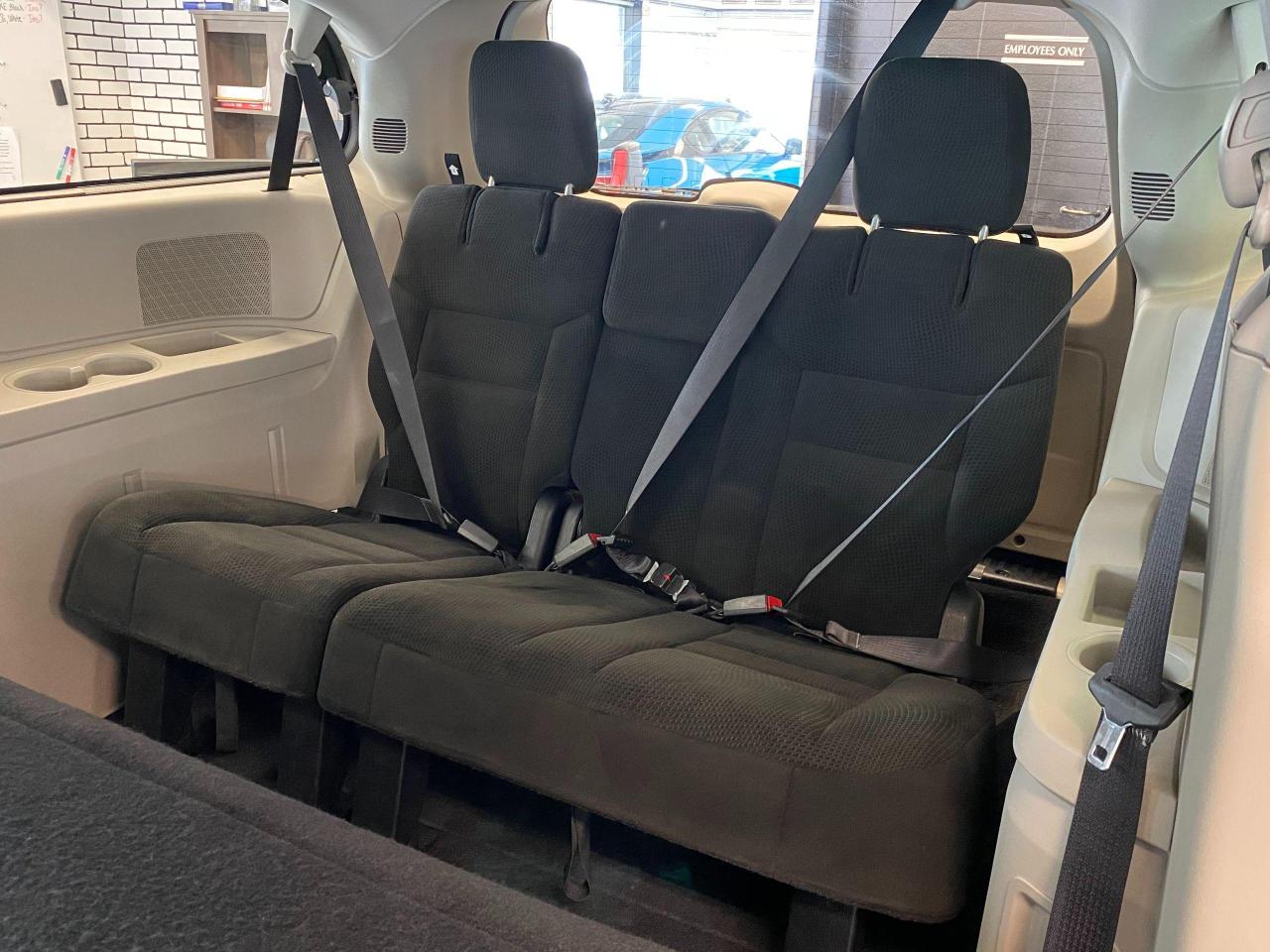 2015 Dodge Grand Caravan Canada Value Package+A/C+STOW & GO+ACCIDENT FREE - Photo #24