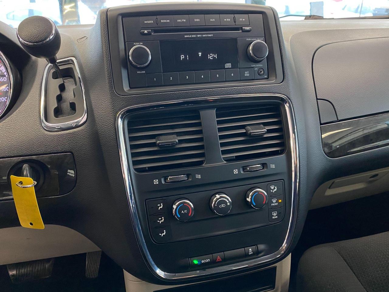 2015 Dodge Grand Caravan Canada Value Package+A/C+STOW & GO+ACCIDENT FREE - Photo #26