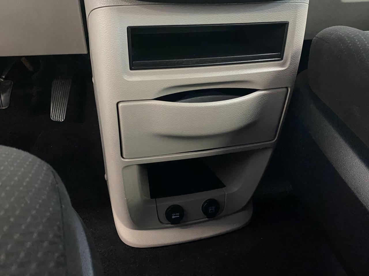2015 Dodge Grand Caravan Canada Value Package+A/C+STOW & GO+ACCIDENT FREE - Photo #28
