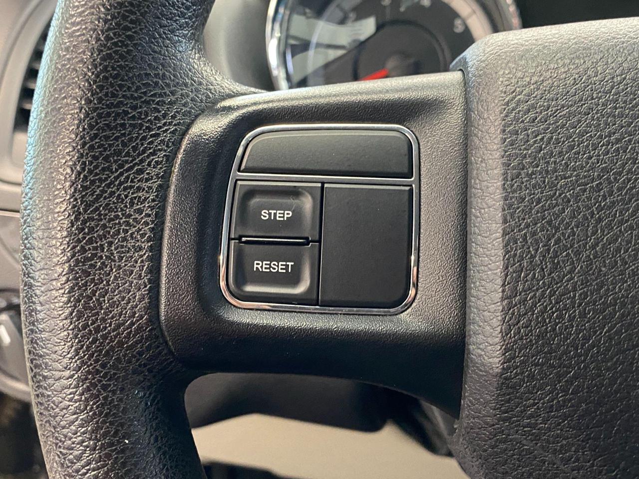 2015 Dodge Grand Caravan Canada Value Package+A/C+STOW & GO+ACCIDENT FREE - Photo #31