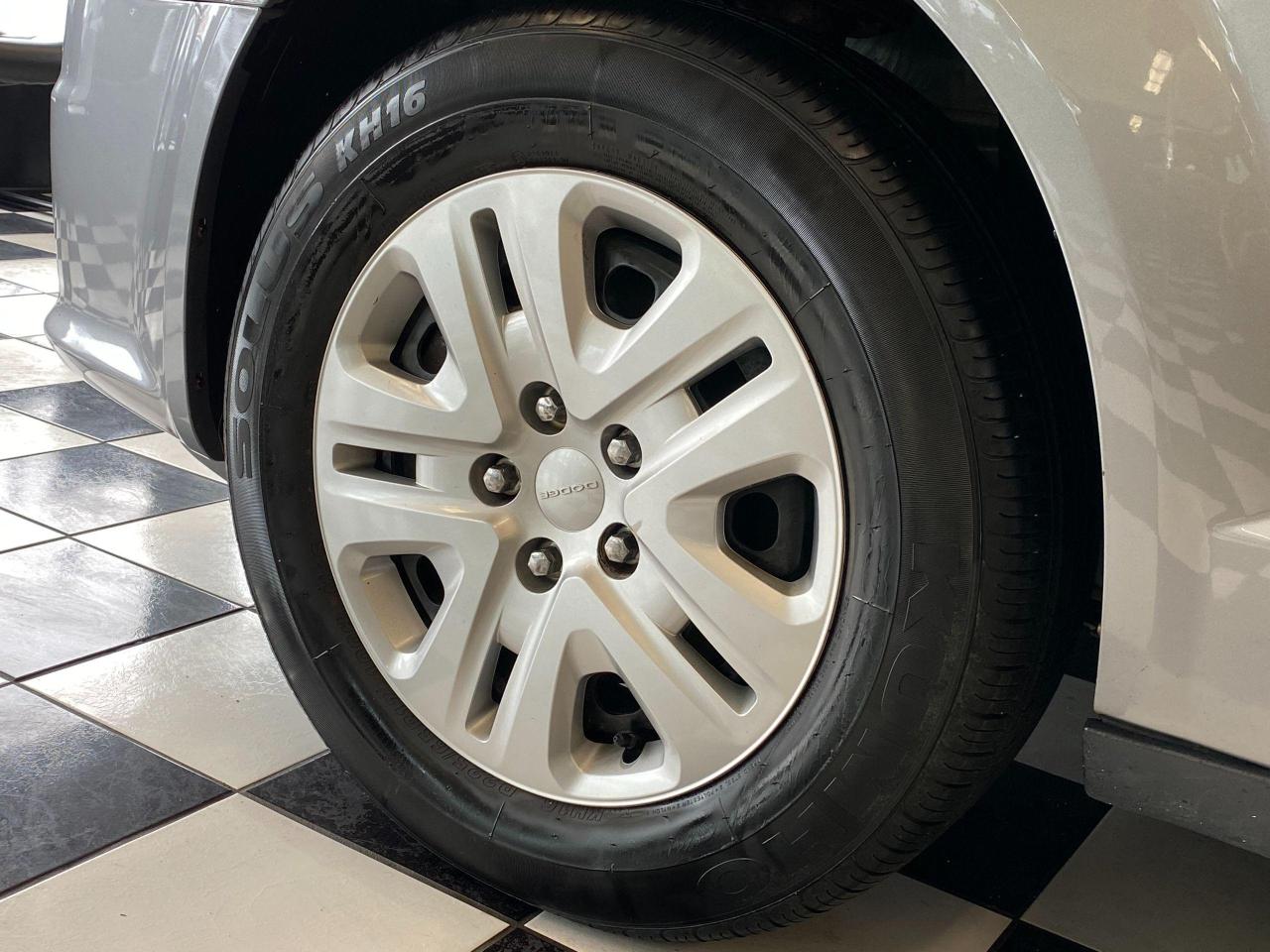 2015 Dodge Grand Caravan Canada Value Package+A/C+STOW & GO+ACCIDENT FREE - Photo #47