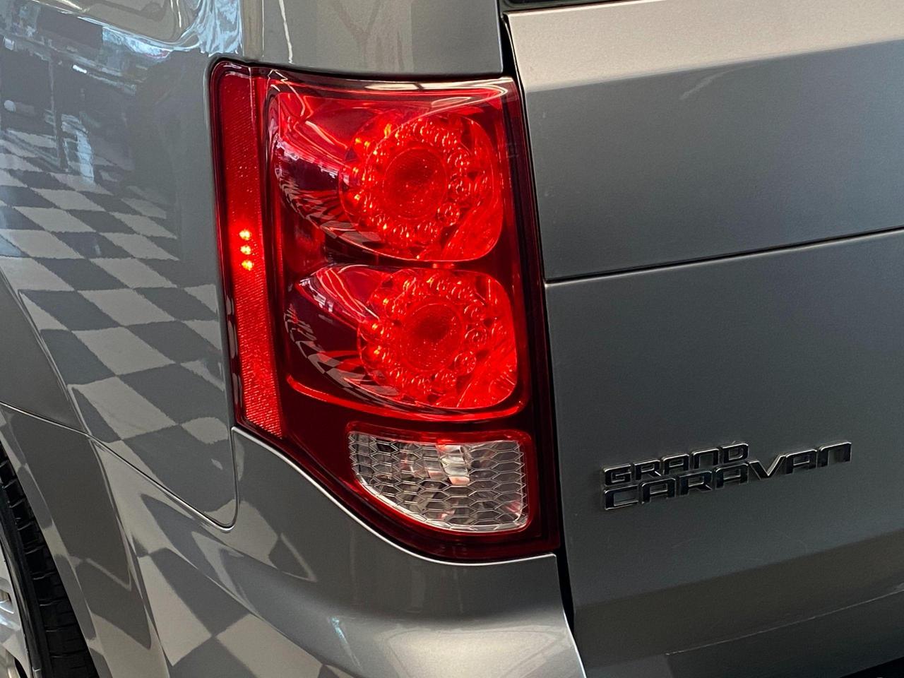 2015 Dodge Grand Caravan Canada Value Package+A/C+STOW & GO+ACCIDENT FREE - Photo #56