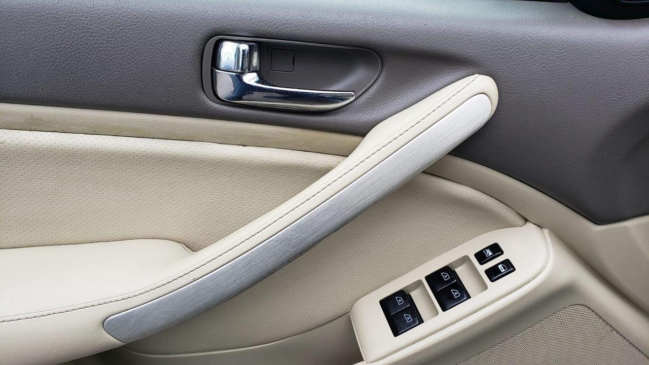 2006 Infiniti G35X Luxury Photo