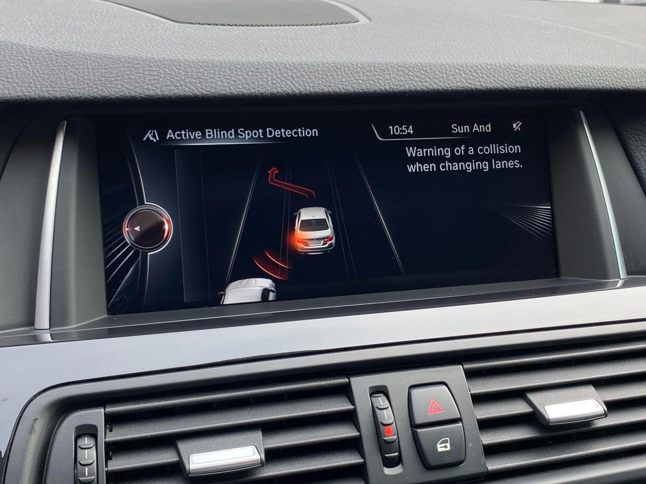 2016 BMW 5 Series 535i xDrive TECH+New Tires+360 CAM+ACCIDENT FREE - Photo #39