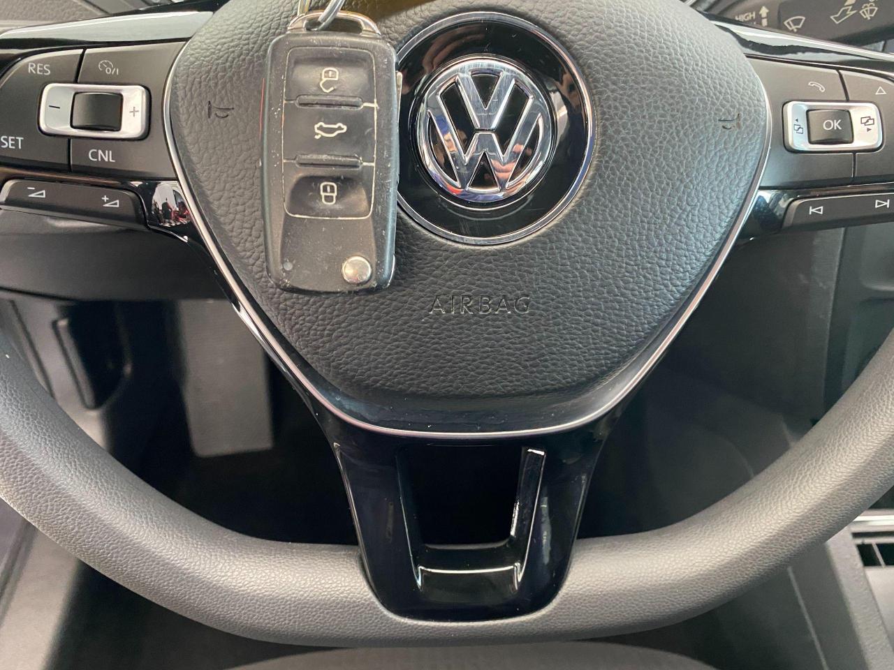 2016 Volkswagen Jetta Trendline+Sunroof+HeatedSeats+Camera+ACCIDENT FREE Photo85