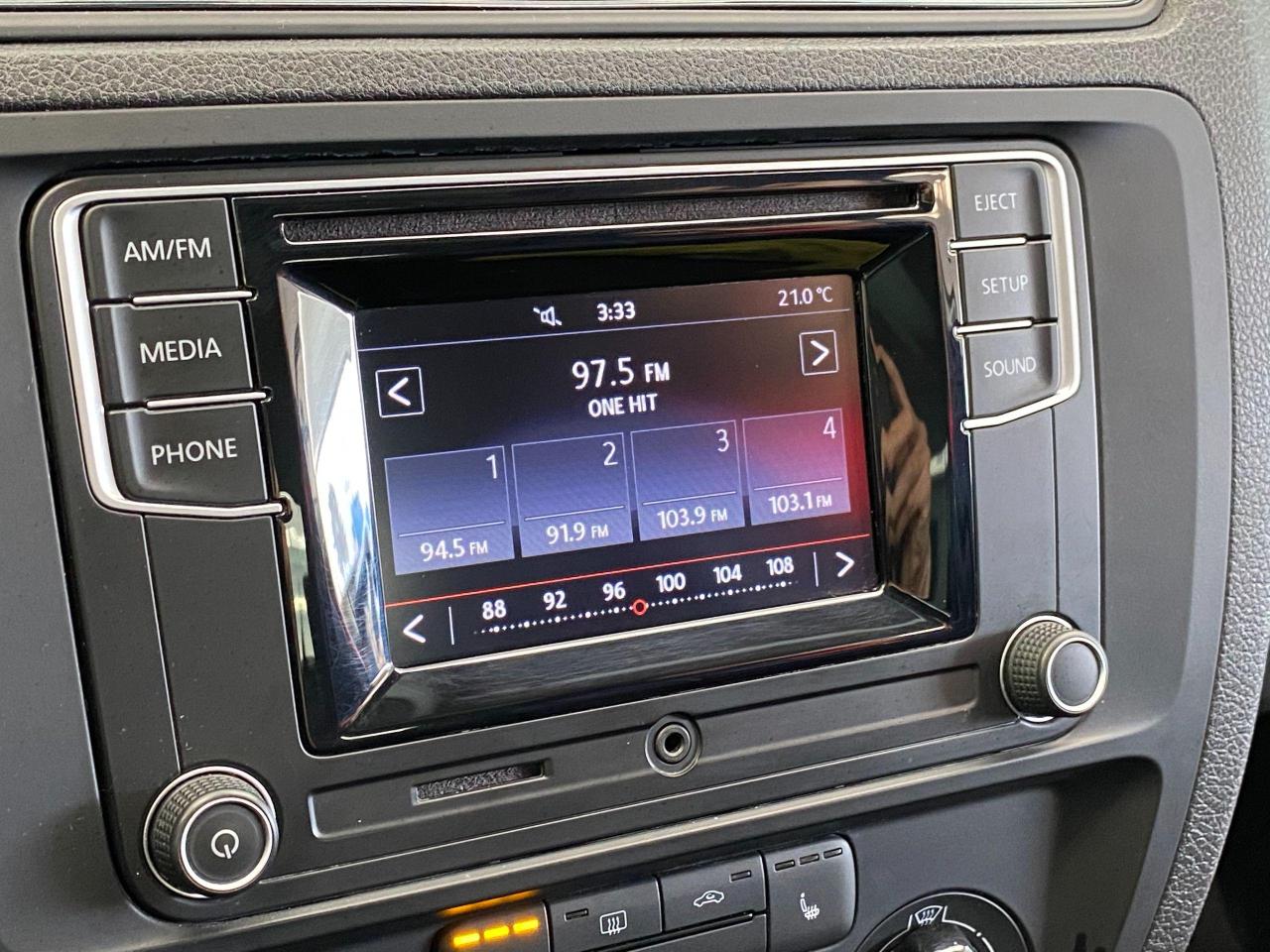 2016 Volkswagen Jetta Trendline+Sunroof+HeatedSeats+Camera+ACCIDENT FREE Photo98