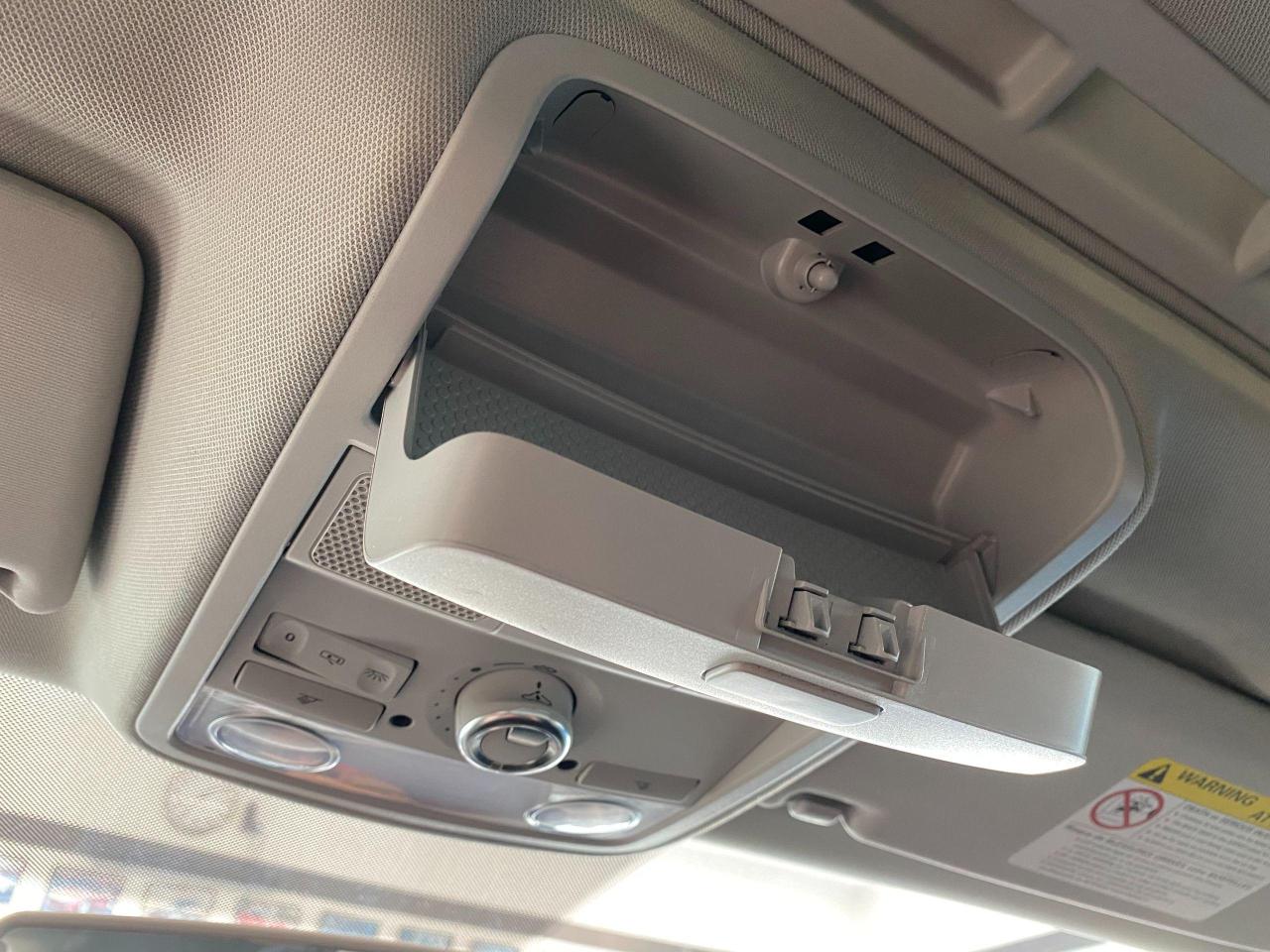 2016 Volkswagen Jetta Trendline+Sunroof+HeatedSeats+Camera+ACCIDENT FREE - Photo #48