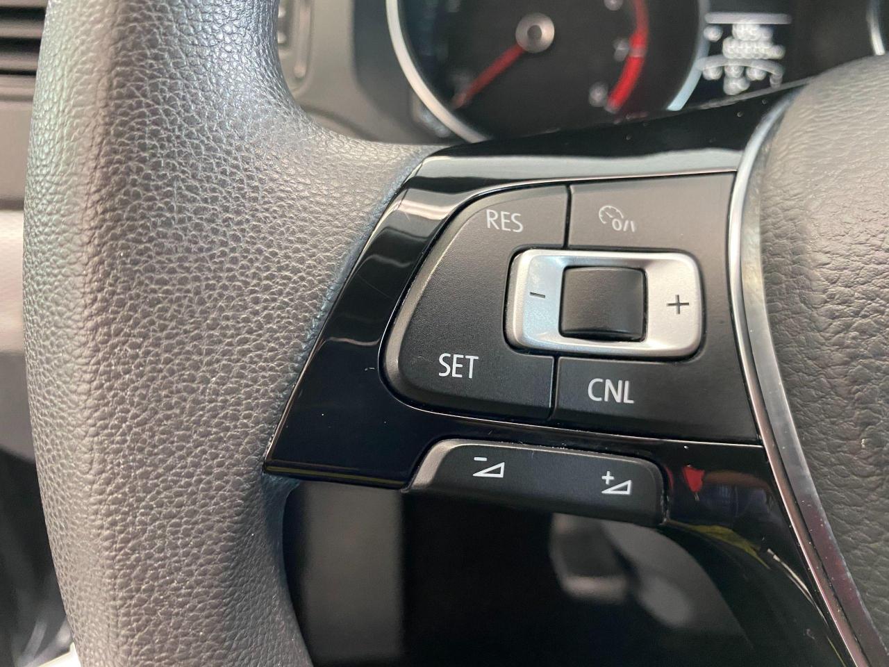 2016 Volkswagen Jetta Trendline+Sunroof+HeatedSeats+Camera+ACCIDENT FREE Photo122