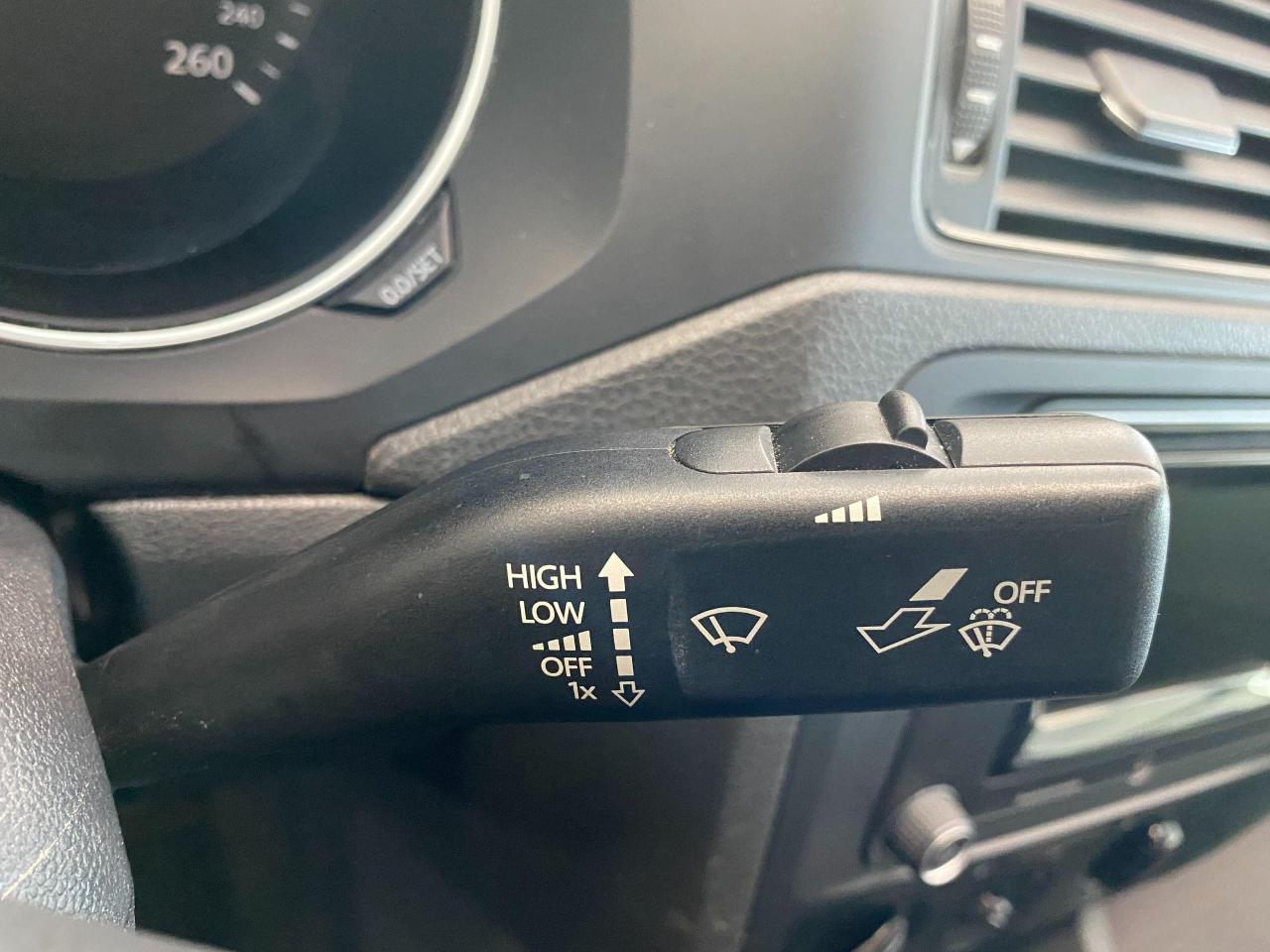 2016 Volkswagen Jetta Trendline+Sunroof+HeatedSeats+Camera+ACCIDENT FREE - Photo #53
