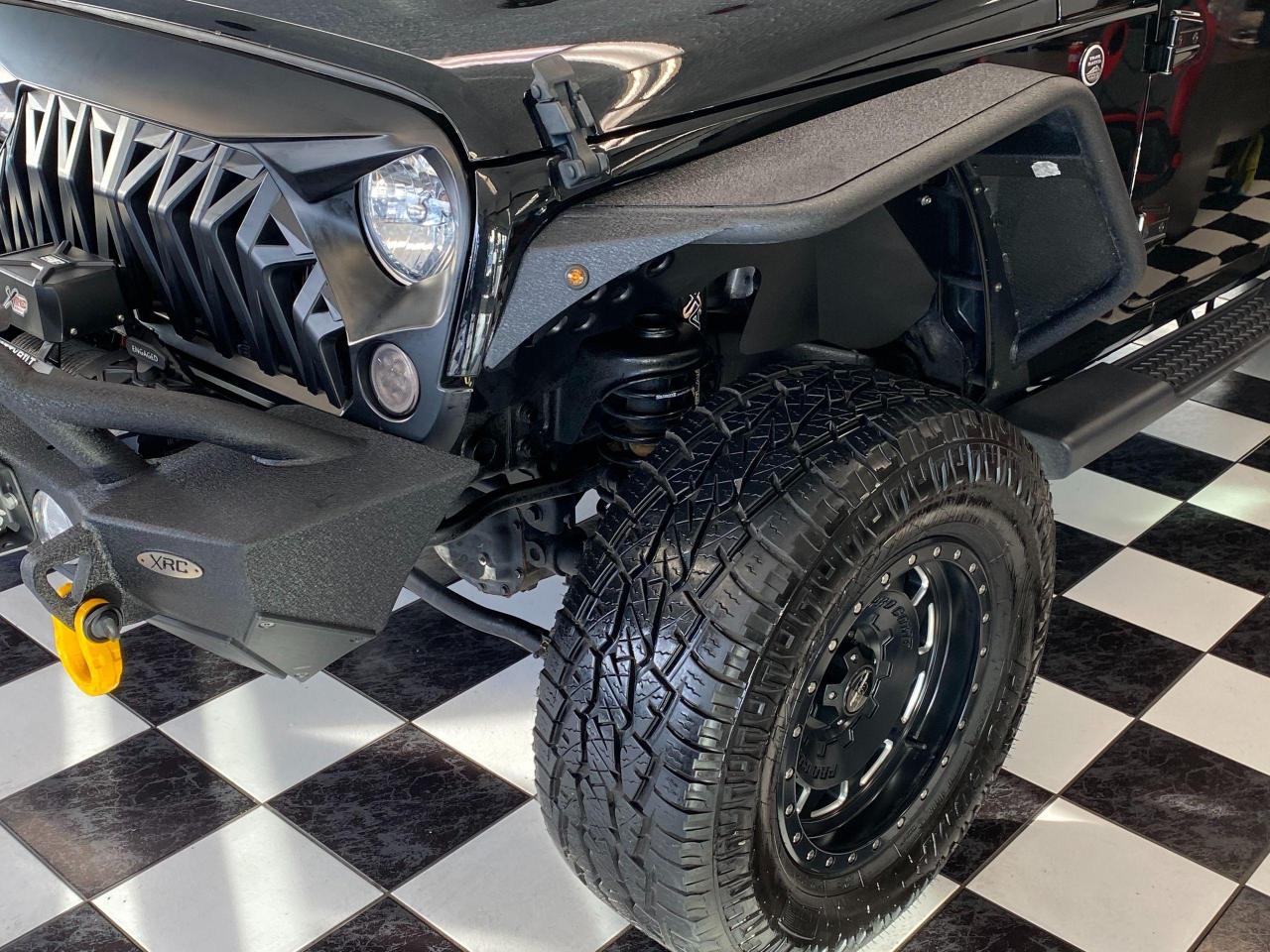 2018 Jeep Wrangler Sahara JK+Lifted+Lots Of Upgrades+ACCIDENT FREE - Photo #38