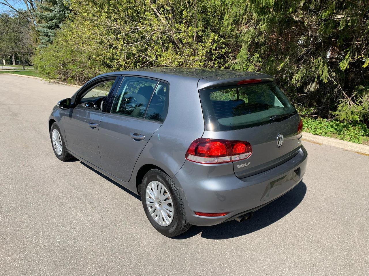 2010 Volkswagen Golf TRENDLINE-YES..ONLY 74,786 KMS! NEAR PERFECT COND! Photo3