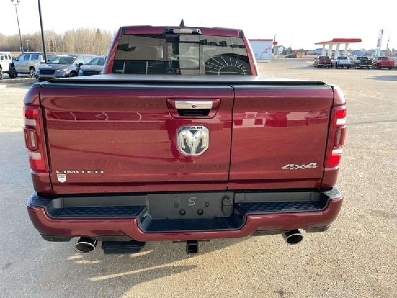 2021 RAM 1500 LIMITED,LOADED, ONE OWNER,NO ACCIDENTS Photo2