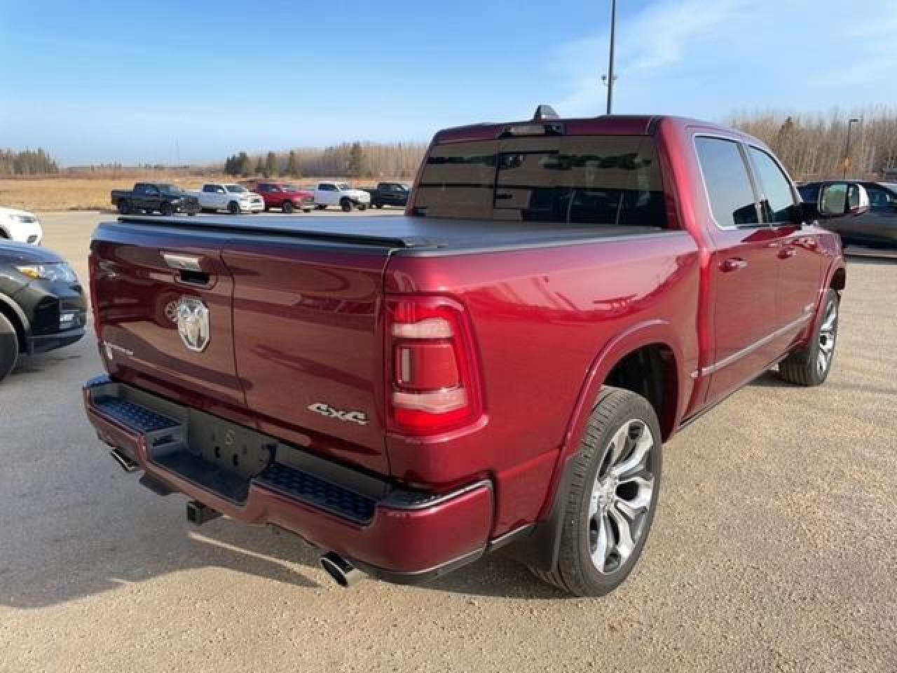 2021 RAM 1500 LIMITED,LOADED, ONE OWNER,NO ACCIDENTS Photo3