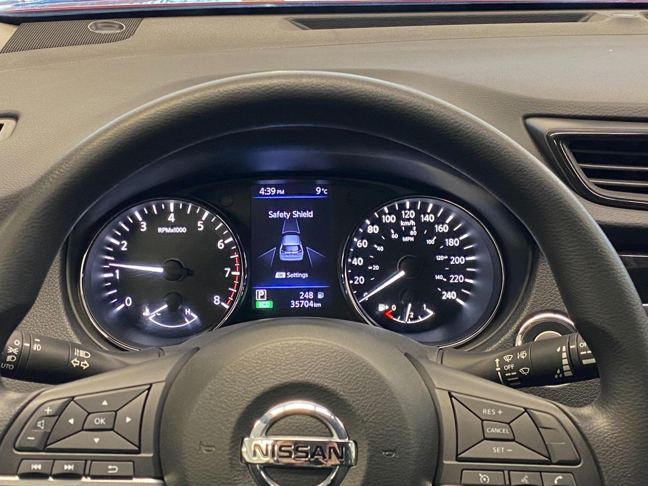 2018 Nissan Rogue SV+SafetyShield+BlindSpot+ApplePlay+ACCIDENT FREE Photo83