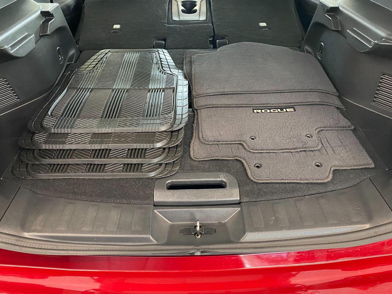 2018 Nissan Rogue SV+SafetyShield+BlindSpot+ApplePlay+ACCIDENT FREE Photo93