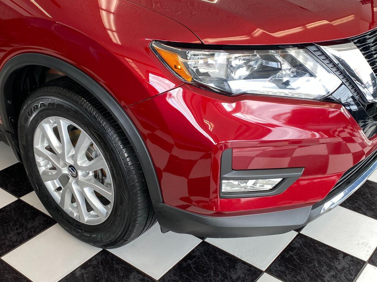 2018 Nissan Rogue SV+SafetyShield+BlindSpot+ApplePlay+ACCIDENT FREE - Photo #37