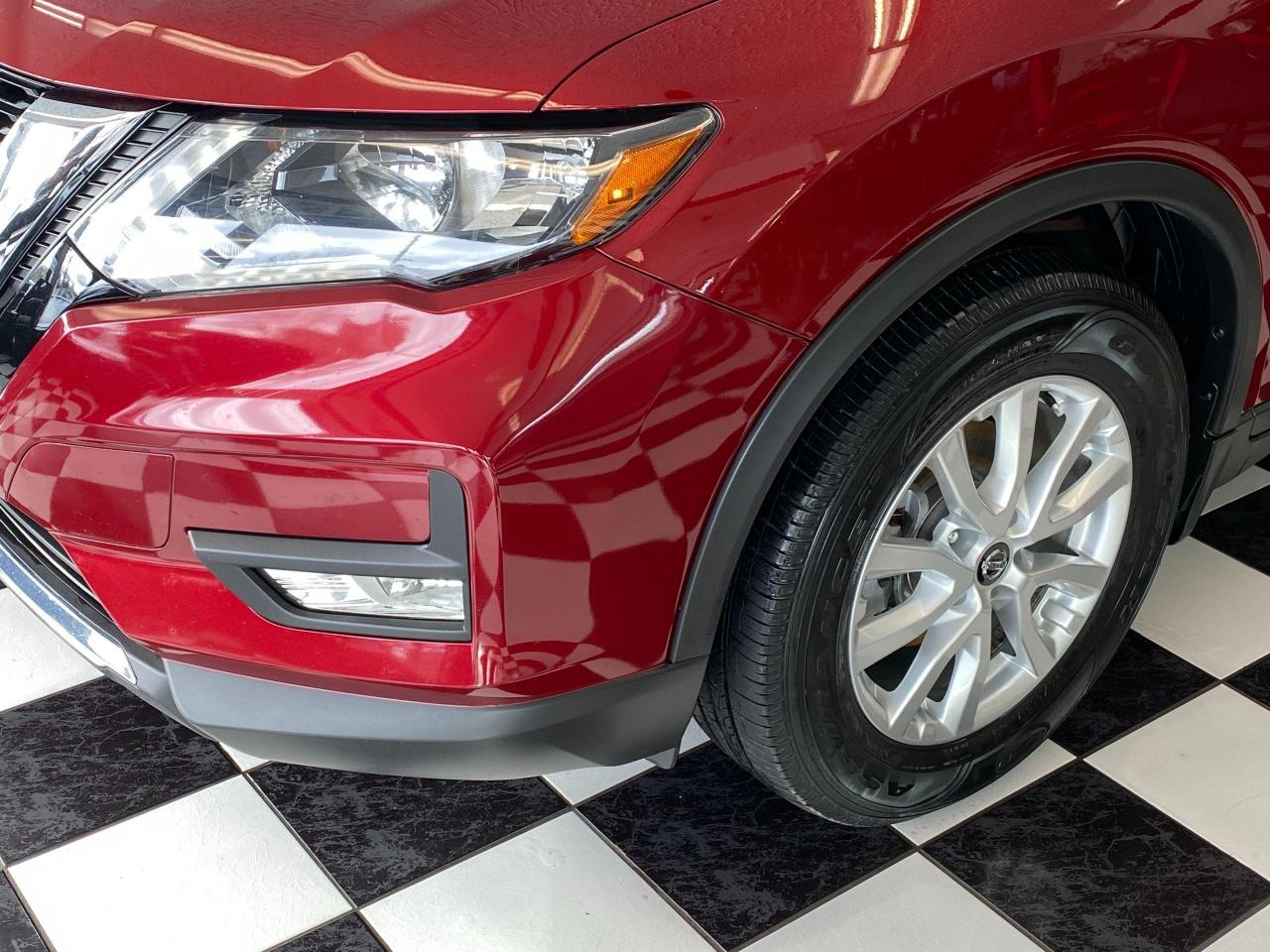 2018 Nissan Rogue SV+SafetyShield+BlindSpot+ApplePlay+ACCIDENT FREE - Photo #38