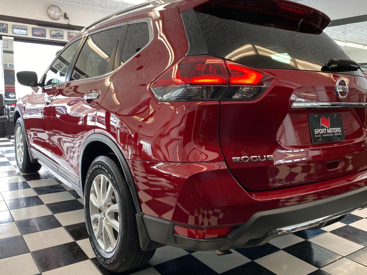2018 Nissan Rogue SV+SafetyShield+BlindSpot+ApplePlay+ACCIDENT FREE - Photo #39