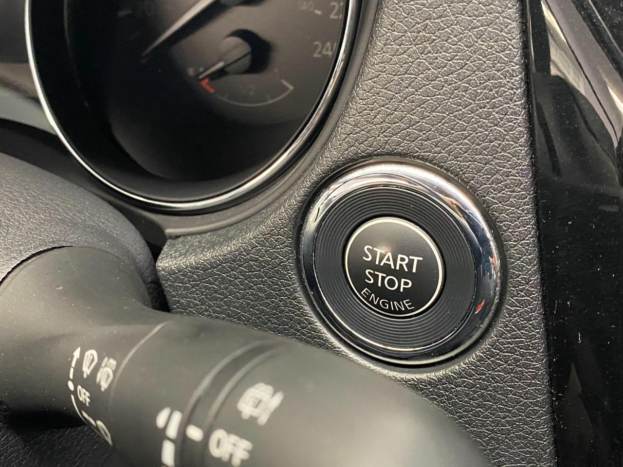 2018 Nissan Rogue SV+SafetyShield+BlindSpot+ApplePlay+ACCIDENT FREE - Photo #53