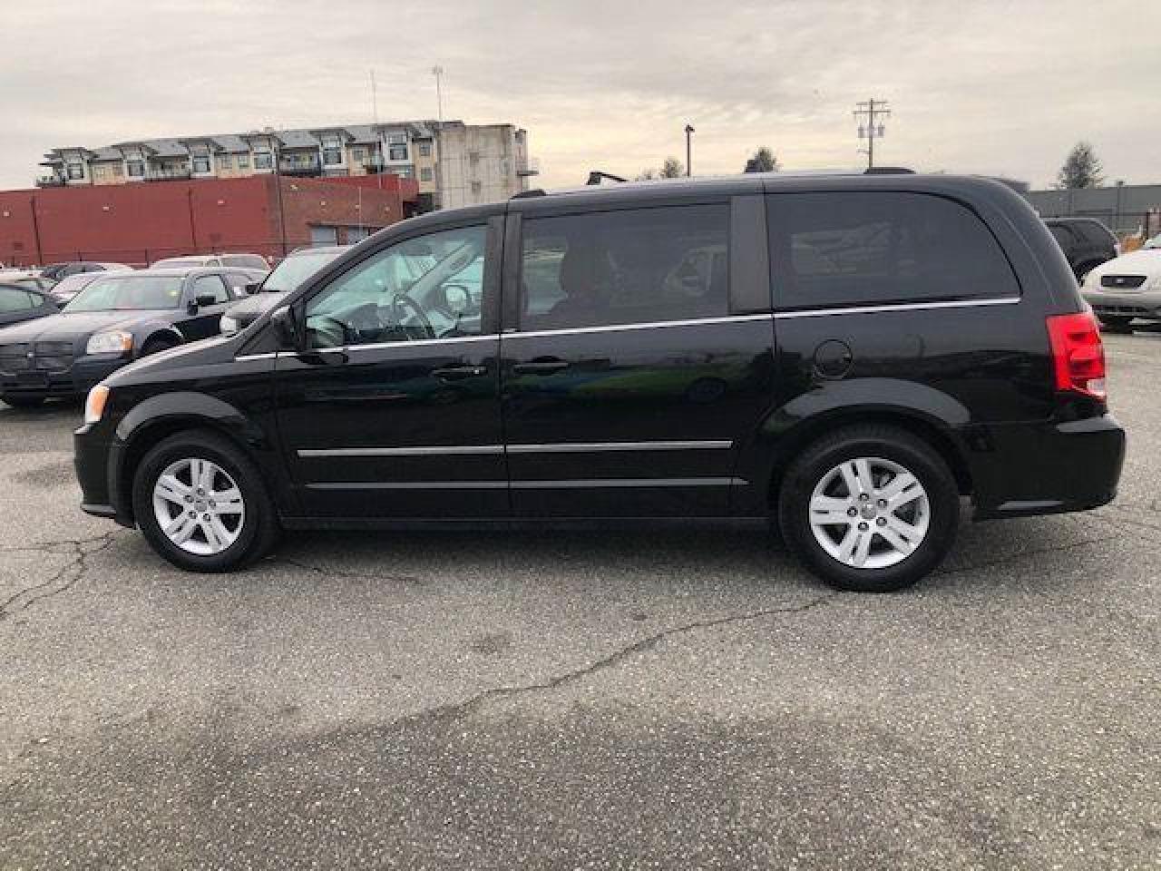 2011 Dodge Grand Caravan Crew Plus - Photo #8