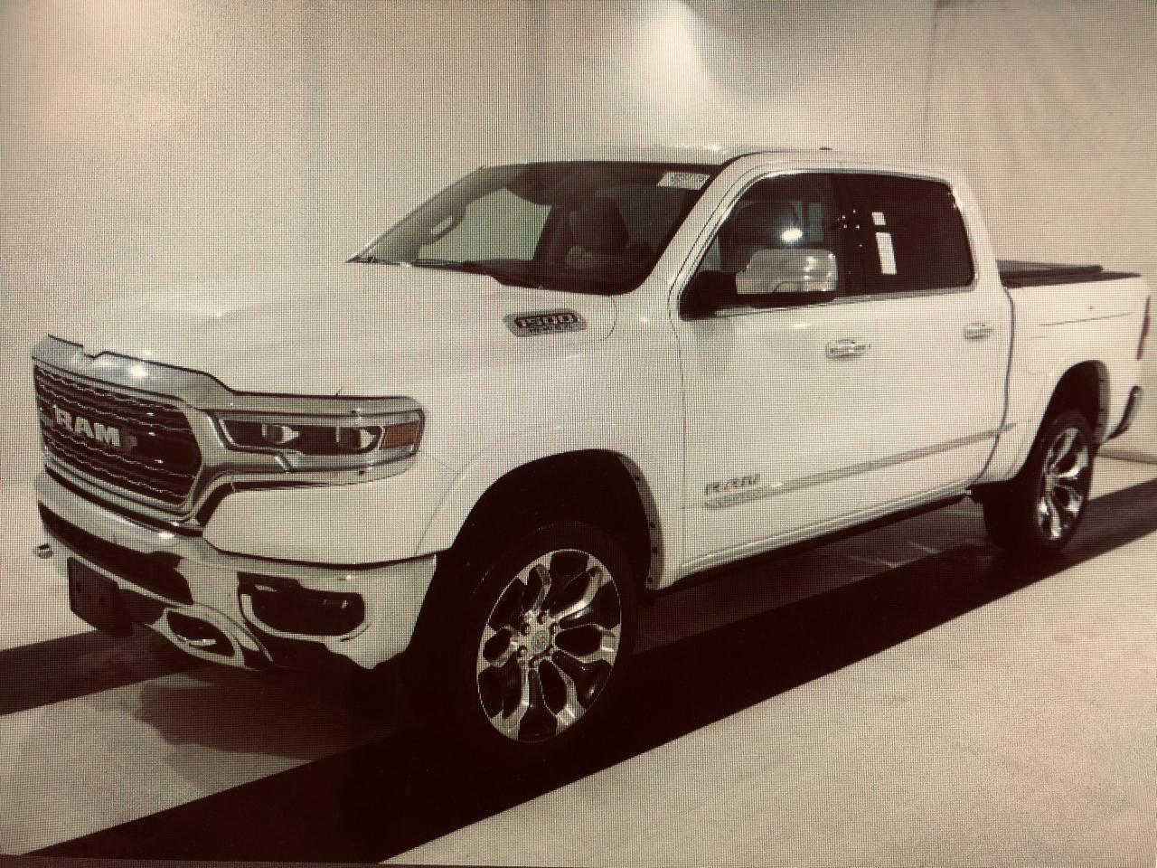 2020 RAM 1500 Limited A Road Commander