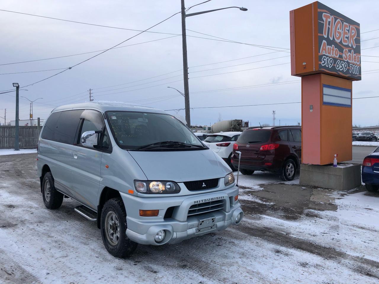 Delica mitsubishi 2004