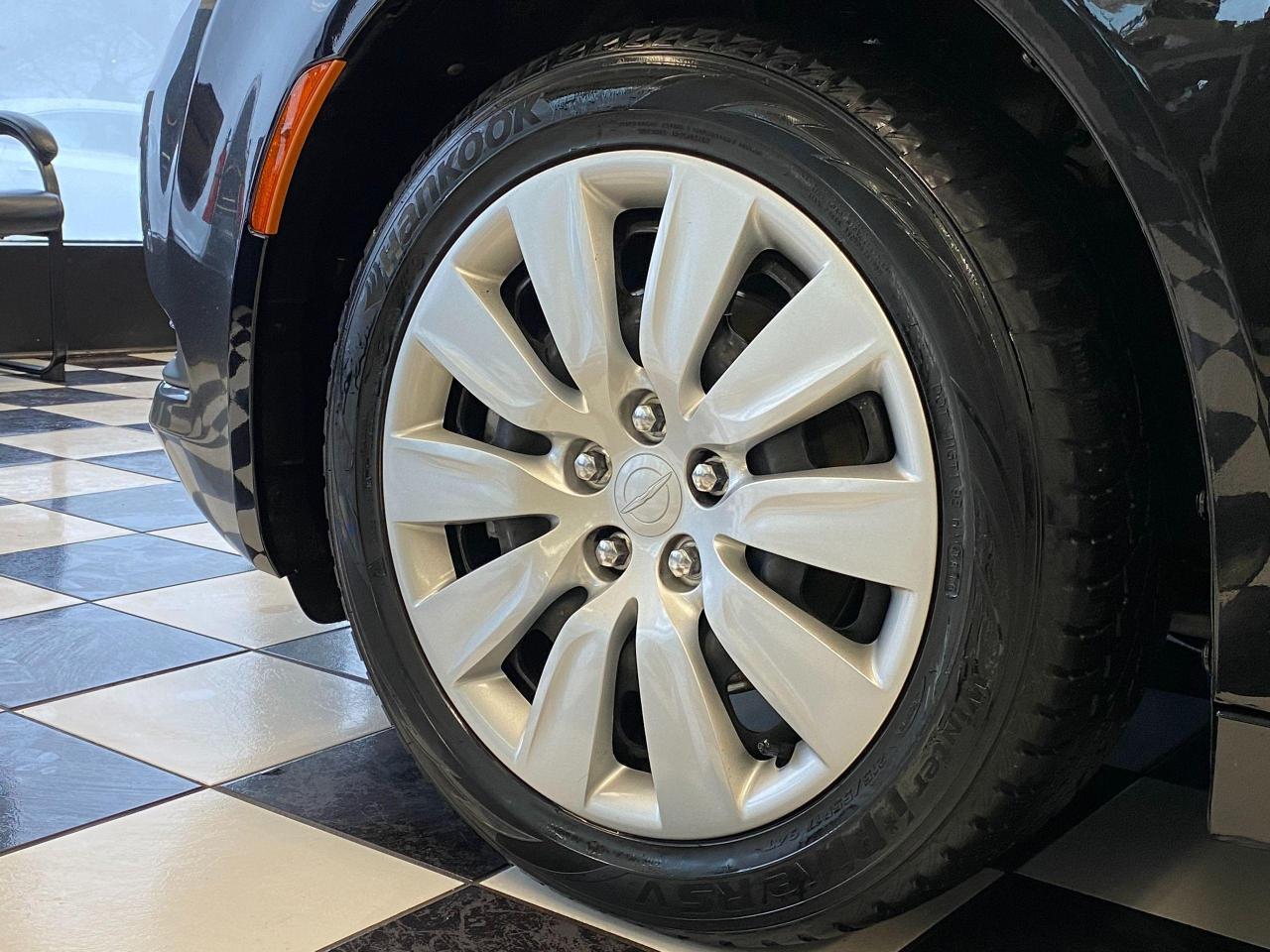 2016 Chrysler 200 LX+Tinted+New Brakes+TUXMATs+ACCIDENT FREE - Photo #54