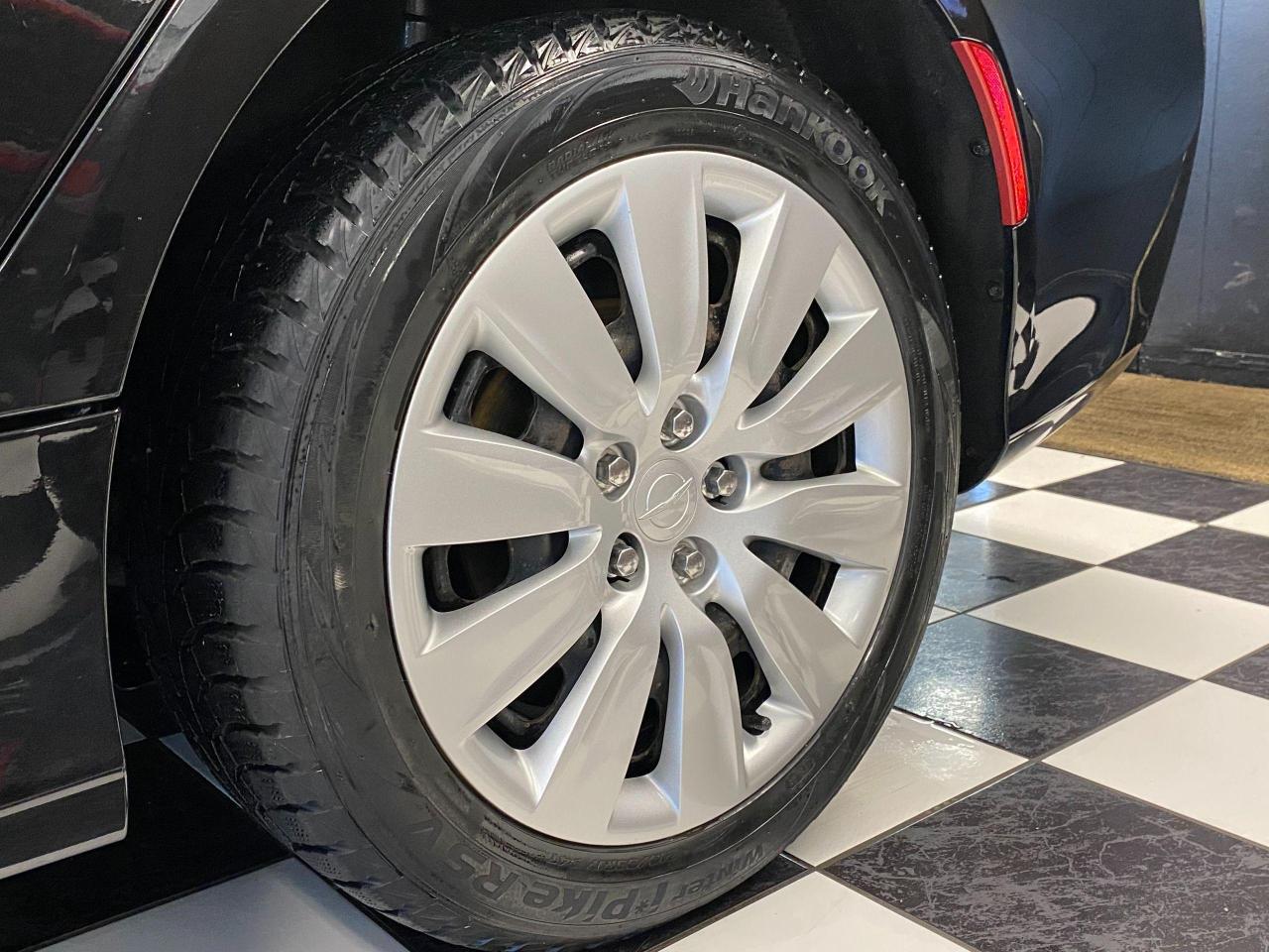 2016 Chrysler 200 LX+Tinted+New Brakes+TUXMATs+ACCIDENT FREE - Photo #55