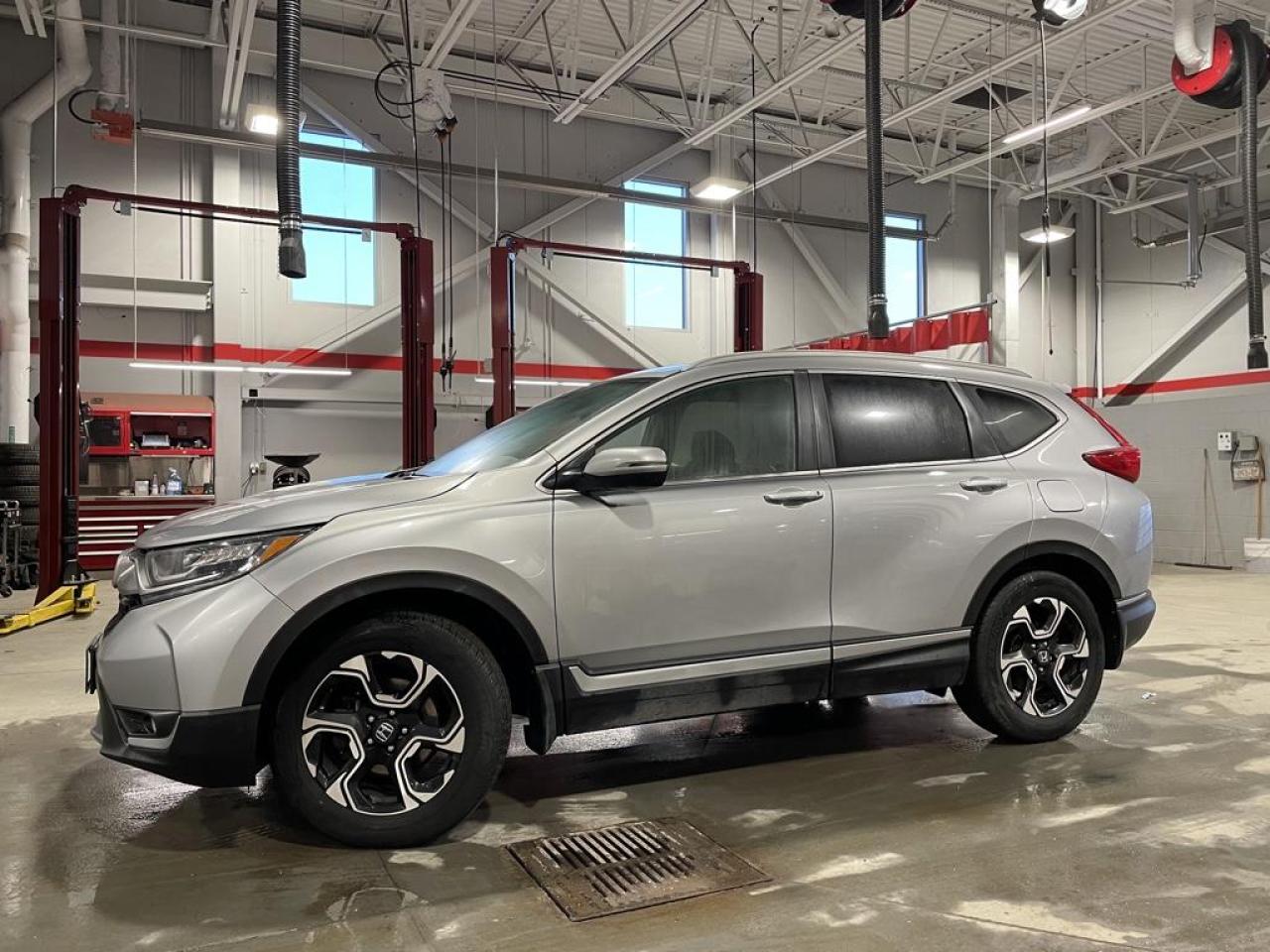2019 Honda CR-V Touring Photo