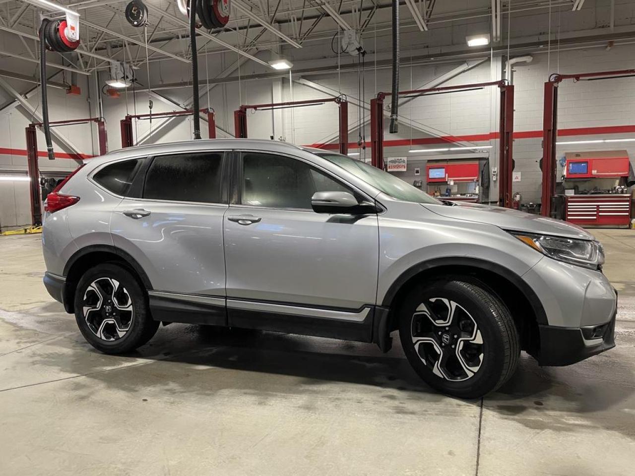2019 Honda CR-V Touring Photo