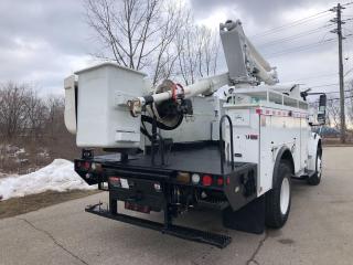 2007 Freightliner M2 Business Class BUCKET TRUCK - Photo #3