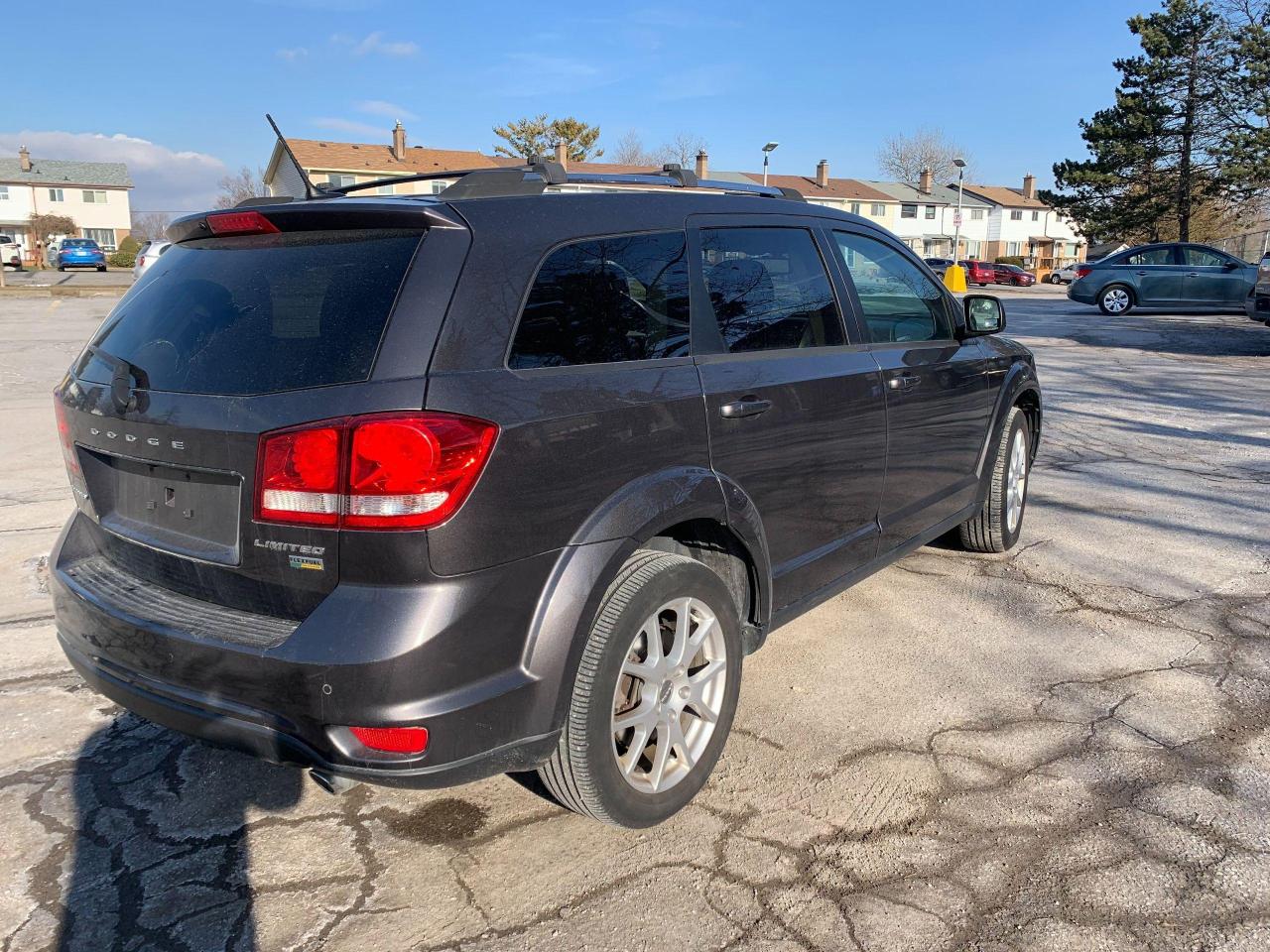 2016 Dodge Journey Limited with 7 Seats, DVD and Sunroof - Photo #5