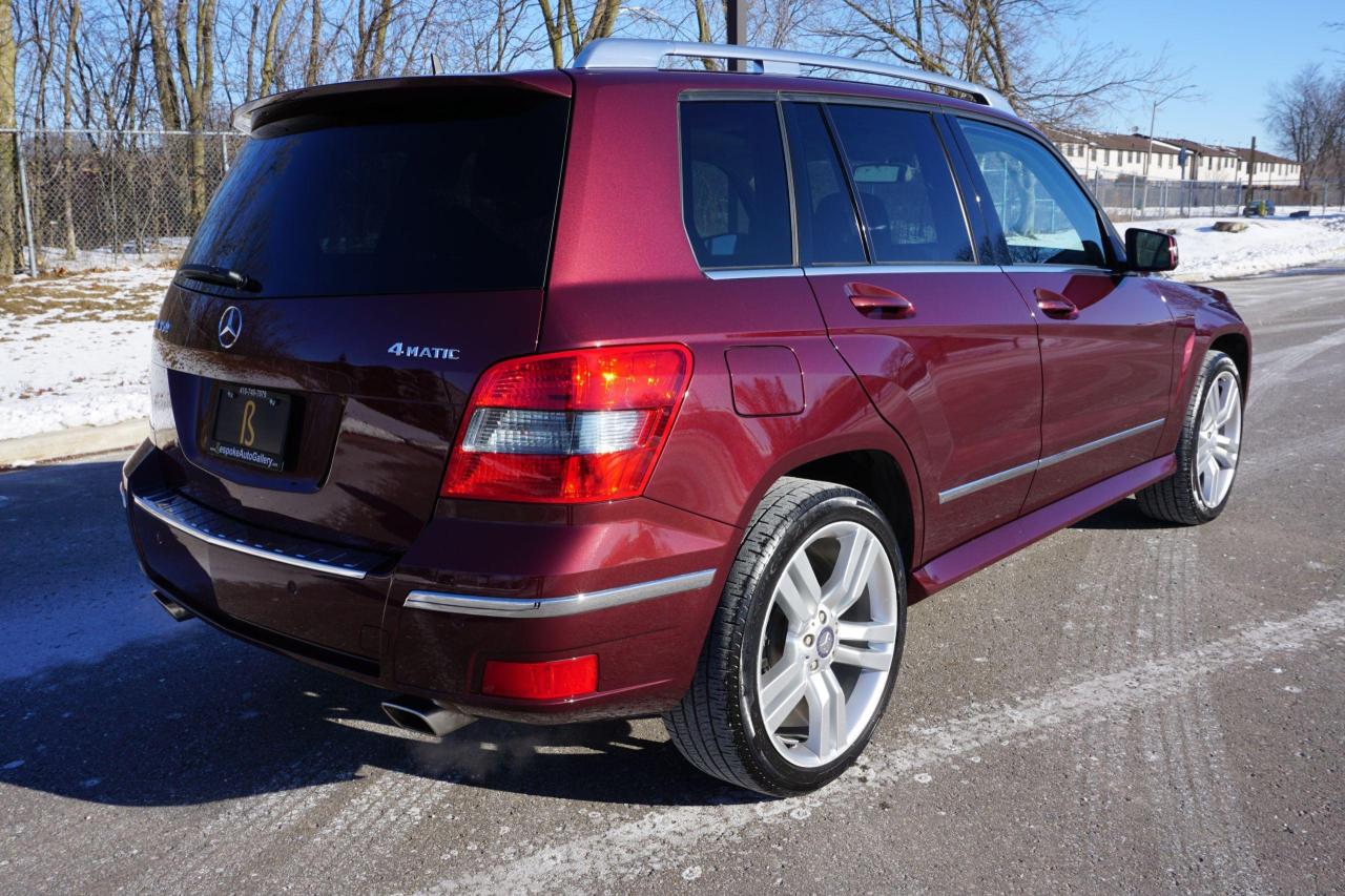 2010 Mercedes-Benz GLK-Class 1 OWNER / LOW KM'S / NO ACCIDENTS / IMMACULATE SUV Photo3